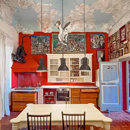 Art Gallery And Charming In San Frediano Lägenhet