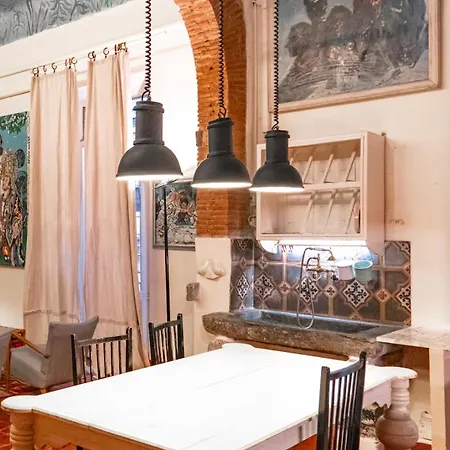 Art Gallery And Charming In San Frediano *