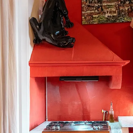 Art Gallery And Charming In San Frediano 아파트 *
