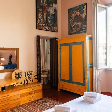 Art Gallery And Charming In San Frediano Florens