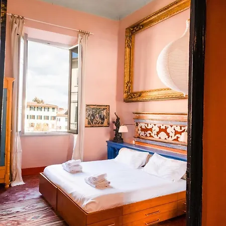 Art Gallery And Charming In San Frediano 피렌체