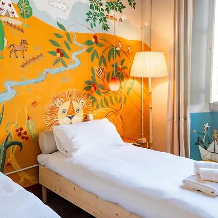 Apartment Art Gallery And Charming In San Frediano Florenz